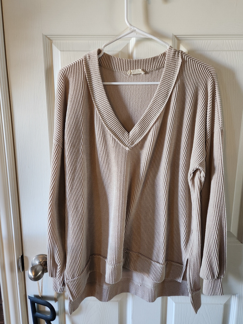 Altar'd State Relaxed V-Neck Ribbed Sweater - Beige